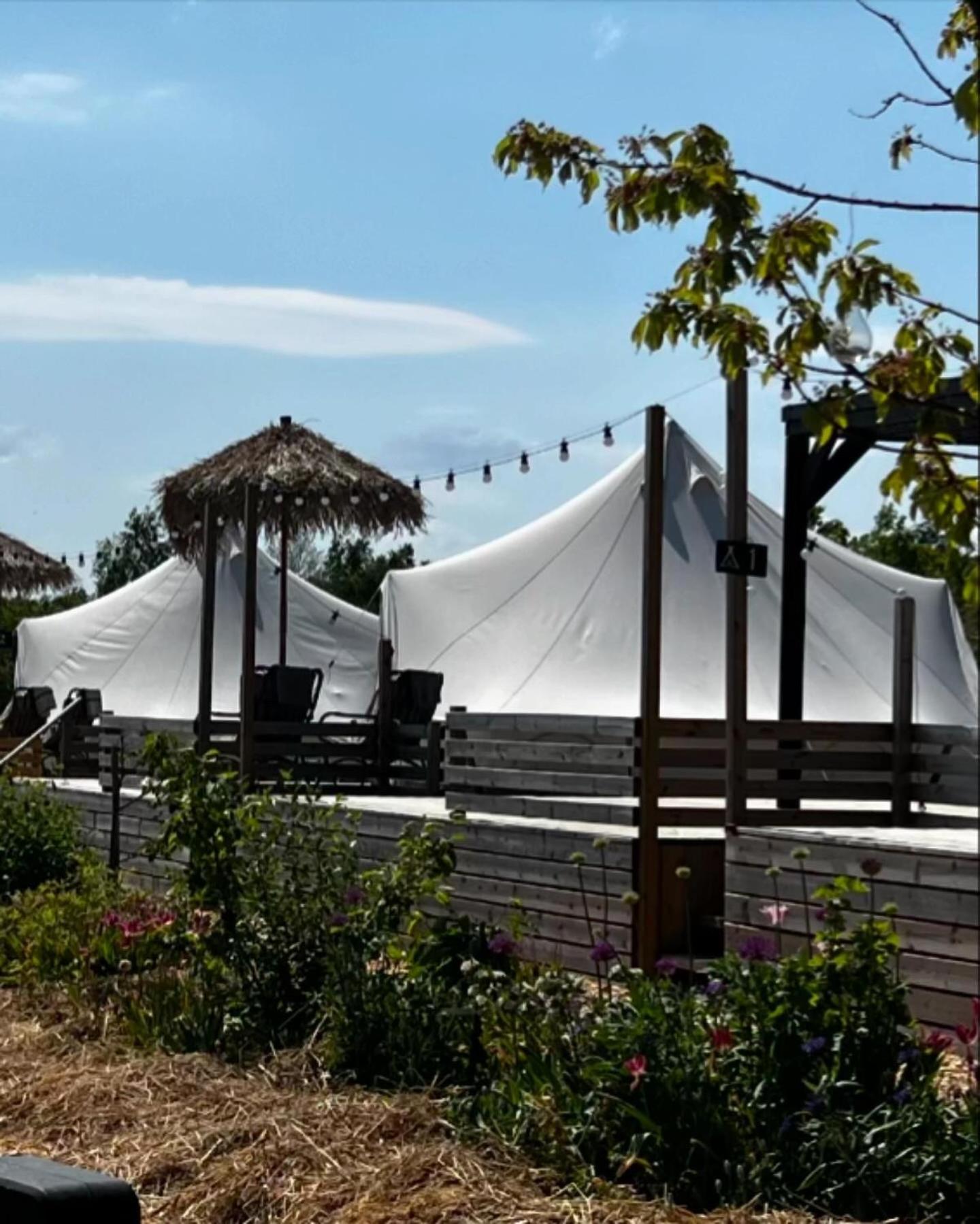 Vaettervy Glamping 호텔 Habo 외부 사진